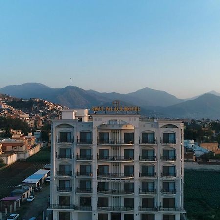 Swat Palace Hotel By Northin Mam Derai Екстер'єр фото