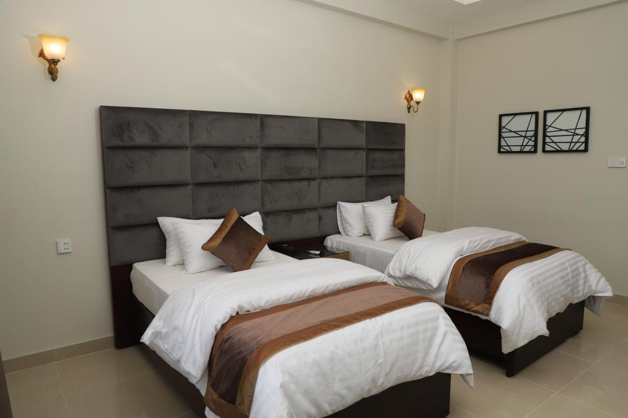 Swat Palace Hotel By Northin Mam Derai Екстер'єр фото