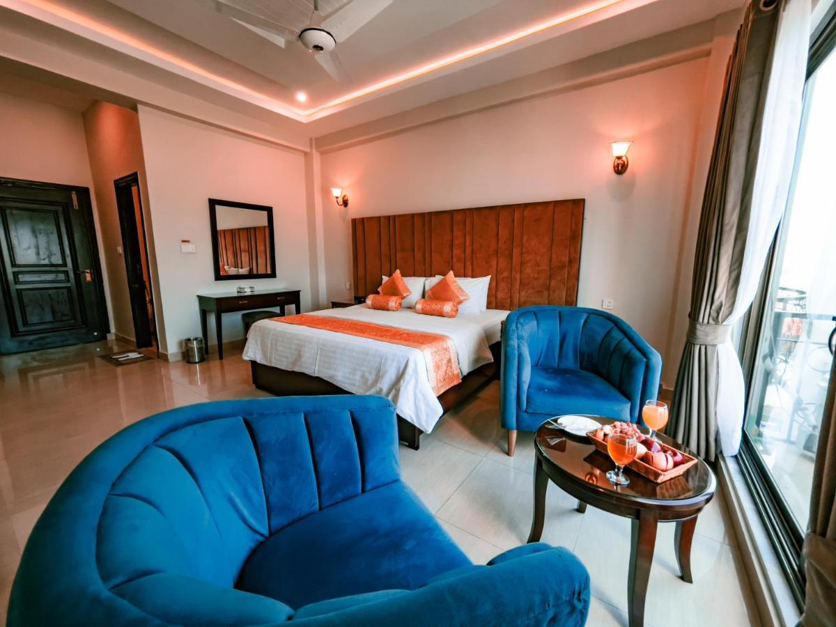 Swat Palace Hotel By Northin Mam Derai Екстер'єр фото