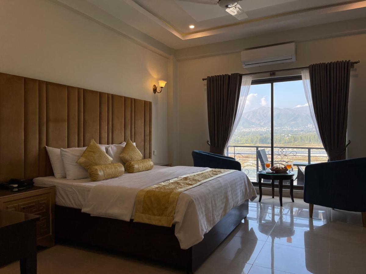 Swat Palace Hotel By Northin Mam Derai Екстер'єр фото